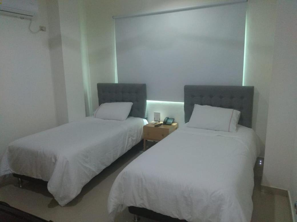 Onoma Hotel Lorica المظهر الخارجي الصورة